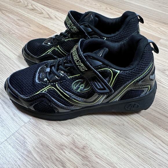 Heelys Rise X2 Wheeled Roller Sneaker Youth Kids Size 4 Black Green - Picture 1 of 7